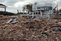 お店も被災しました。