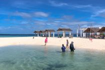 パンダノン島へ〜🏝