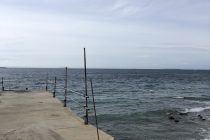 台風の影響により。