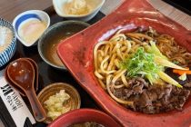 海に入れないので！